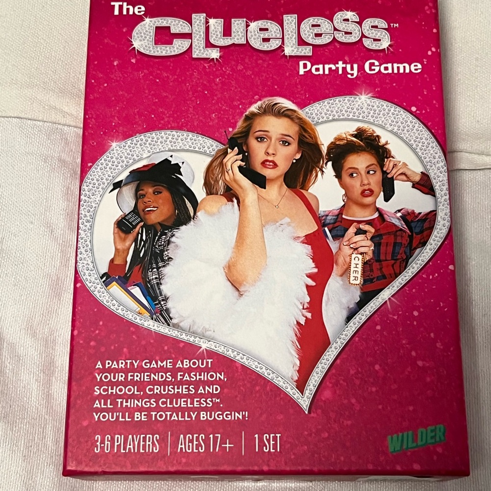 Clueless Party Game NWT